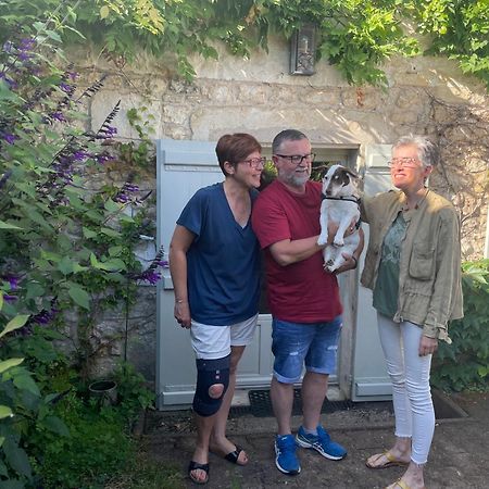 Gite Du Presbytere Port D'Envaux, Ravissante Maison De Charme Zewnętrze zdjęcie