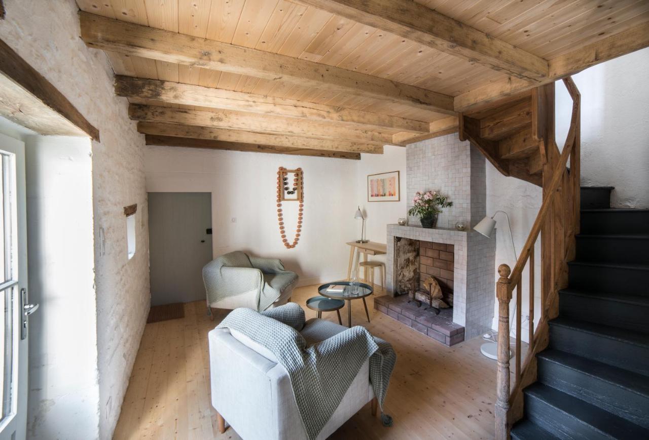 Gite Du Presbytere Port D'Envaux, Ravissante Maison De Charme Zewnętrze zdjęcie