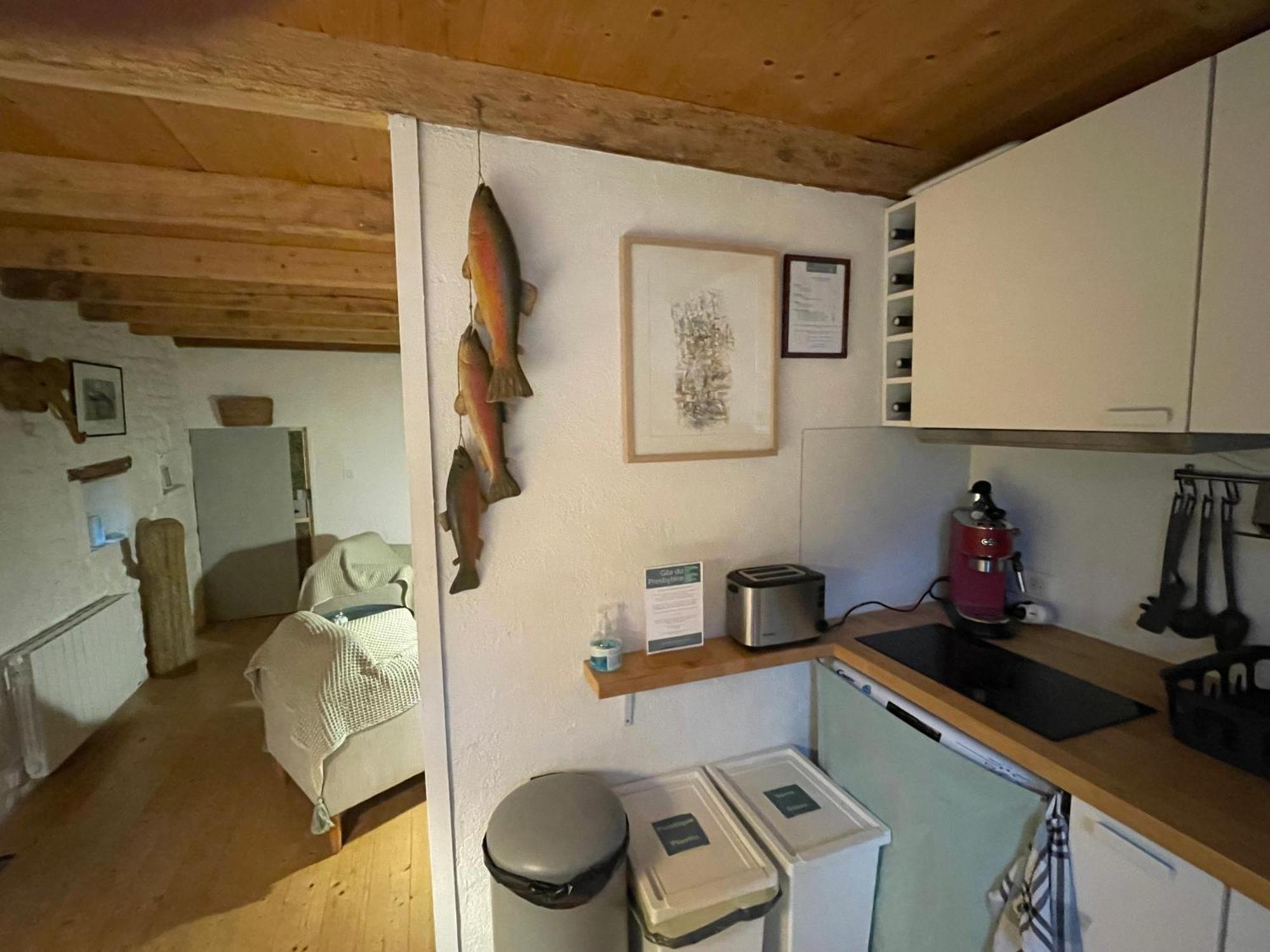 Gite Du Presbytere Port D'Envaux, Ravissante Maison De Charme Zewnętrze zdjęcie